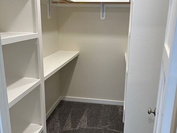 5th image of 711 Black Diamond St Unit A