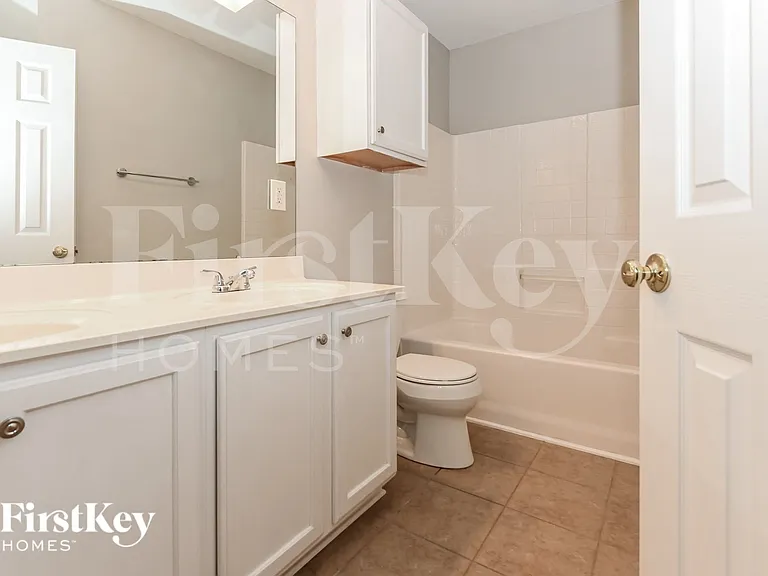 5611 Branthurst Dr — Photo 14