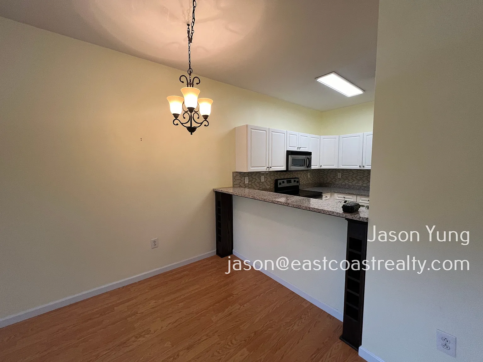 1 Cityview Ln — Photo 2