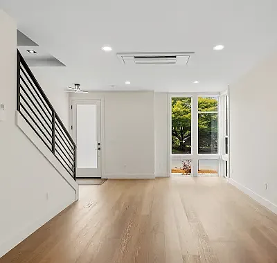 3984 NE 35th Ave — Photo 12