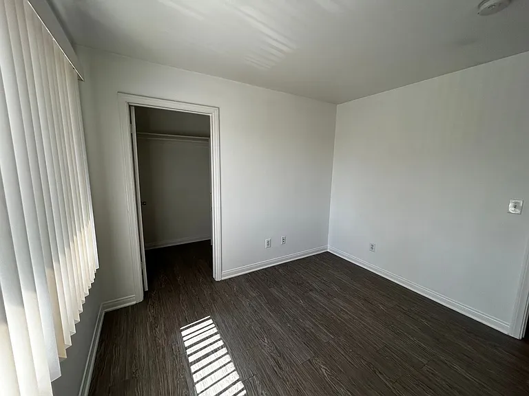 14359 Haynes St — Photo 13