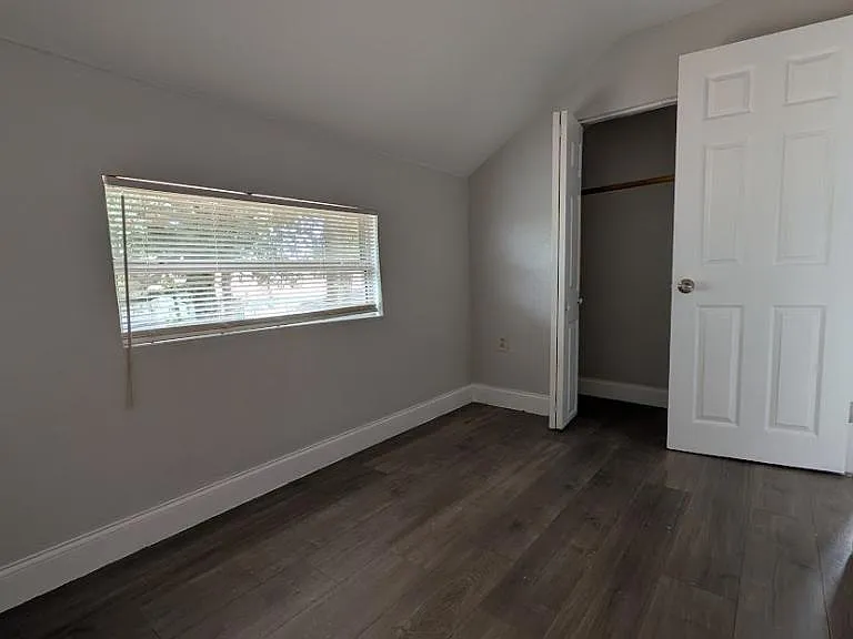 1306 Royal St — Photo 12