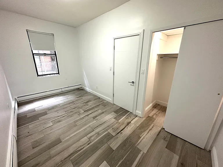 320 E 6th St #CH — Photo 8