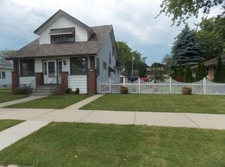 3750 E Carpenter Ave, Cudahy, WI 53110