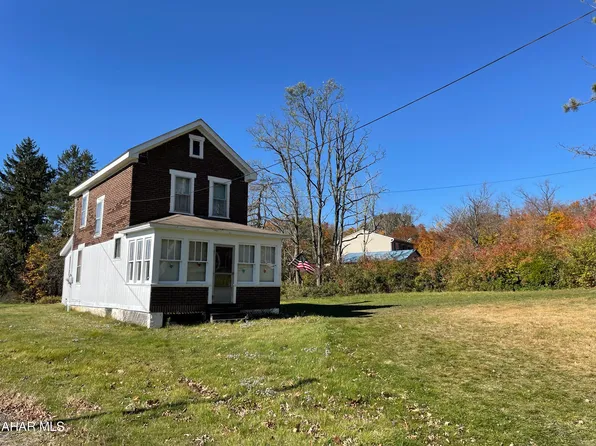 230 Farmers Tpke, Lilly, PA 15938