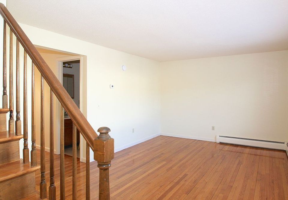 Linwood Apartments Colchester, CT Zillow