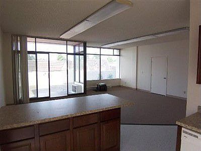 4th image of 5200 University Way NE Ste 201