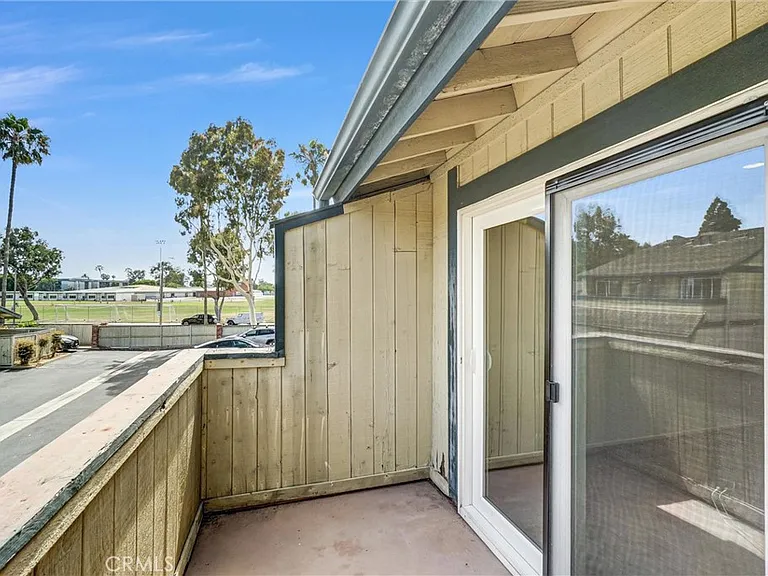 4526 Heil Ave — Photo 19