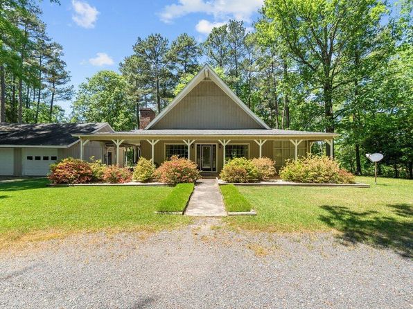 1414 Walter Bright Rd, Sanford, NC 27330