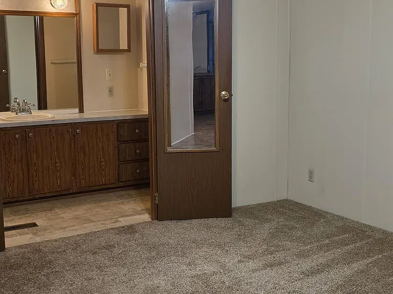 11734 Harp Rd — Photo 7