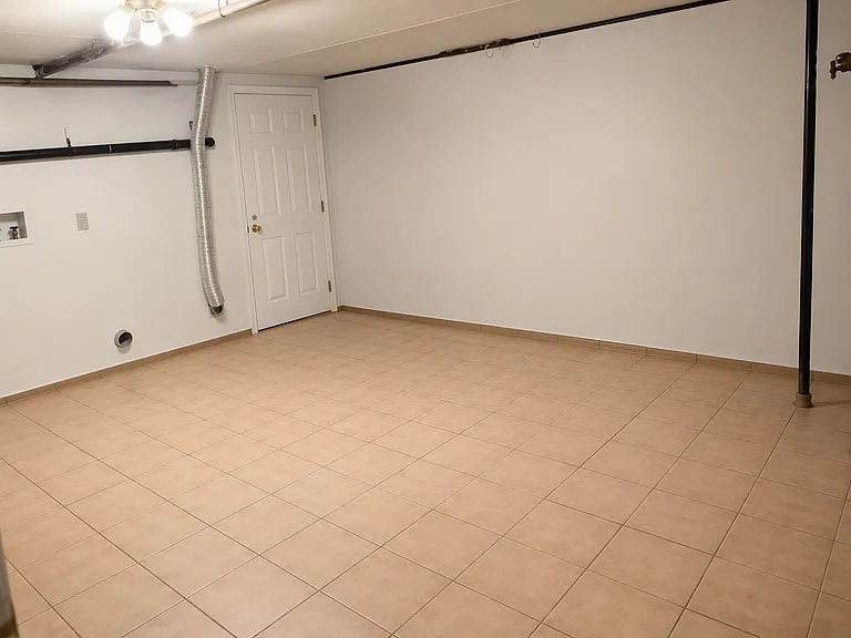 4 Laird Dr #A — Photo 10