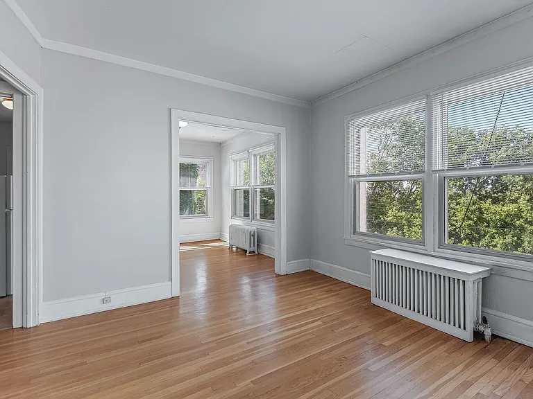 214 Oak Grove St — Photo 17