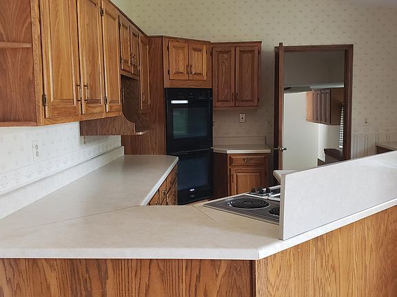 5th image of 774 N Desmet Ave