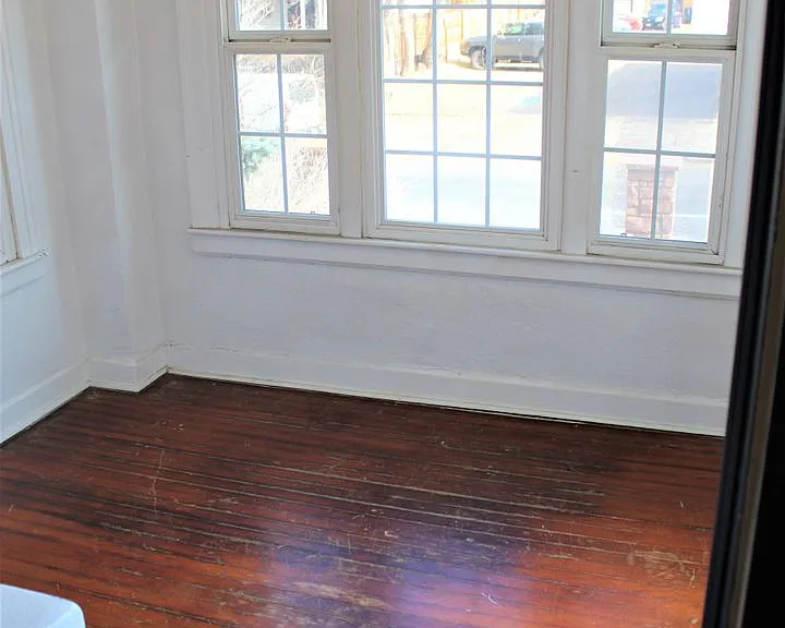 1311 N Downing St — Photo 22