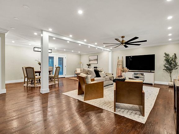 5th image of 7619 Cove Ridge Dr