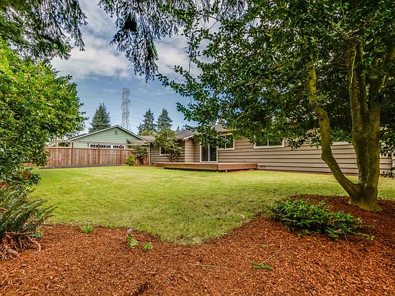3rd image of 12501 NE 138th Pl
