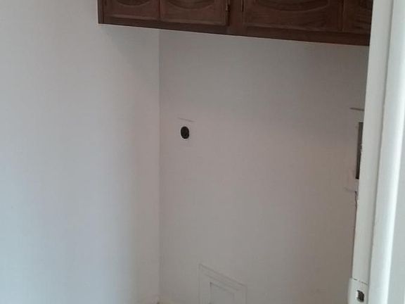 utility room off kitchen