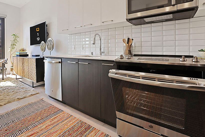Beautiful Kitchen with Subway Tile Backsplash