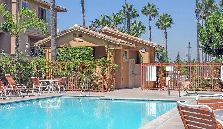 pool showers & restrooms
