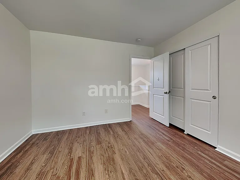 180 Decatur Dr — Photo 17