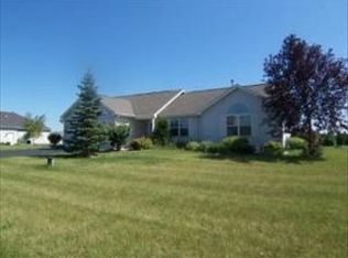 6008 Saddle Rdg, Johnsburg, IL 60051