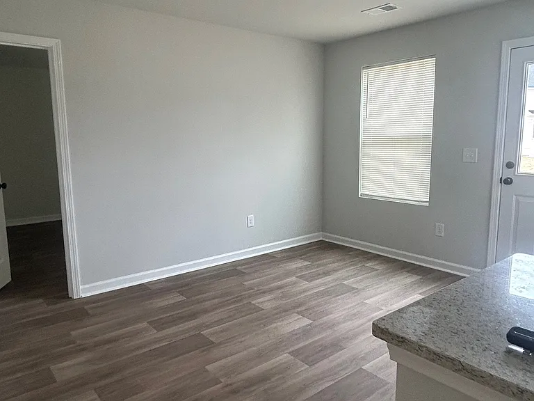 1732 King Oaks Loop — Photo 8