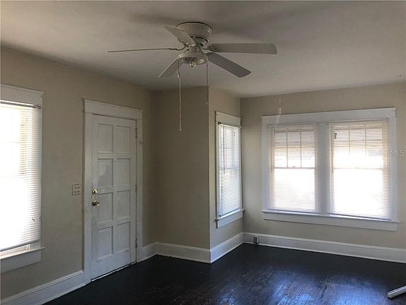3rd image of 326 W Osceola St