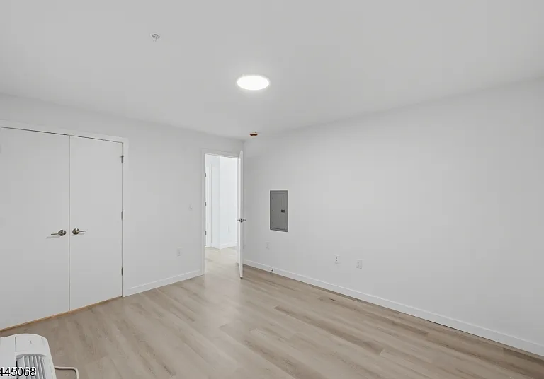 566 Springfield Ave #201 — Photo 6
