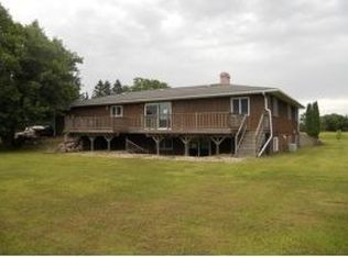 N4921 Bear Lake Rd, New London, WI 54961