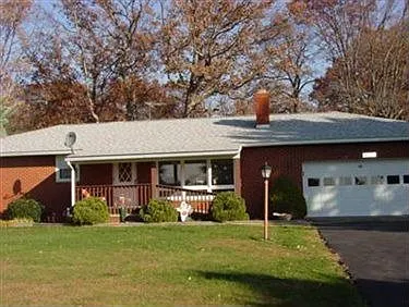 2131 Waynesburg Rd NW photo 1