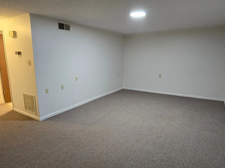 4347 Duncan Dr #2 — Photo 9