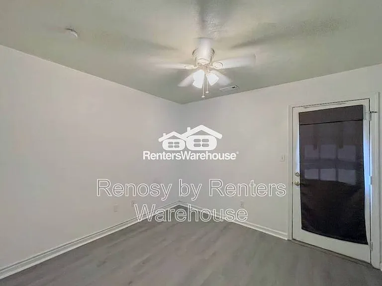 2801 Leeds Ct — Photo 25