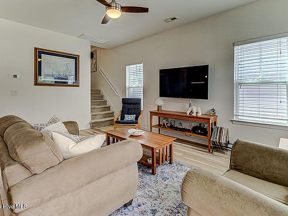 4th image of 785 Bonaire Road