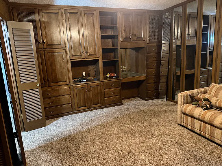 1713 Orval Cv — Photo 11