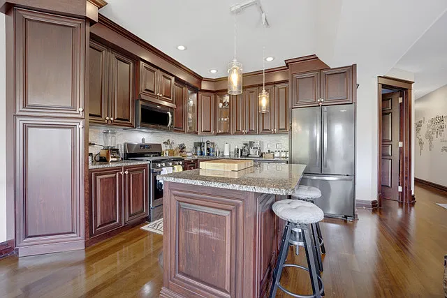 2 bed, 1250 sqft, $3,800 — Photo 3