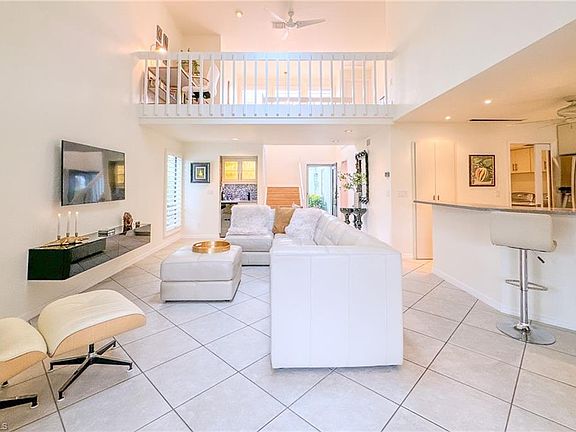 5th image of 201 Woodshire LN