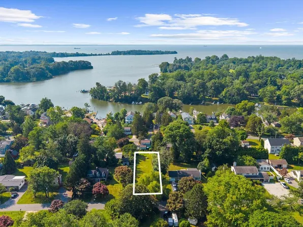 719 Whitehall Beach Rd, Annapolis, MD 21409