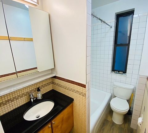 4th image of 45-05 21st St #B2
