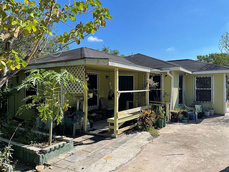 1st image of 602 N 83rd St