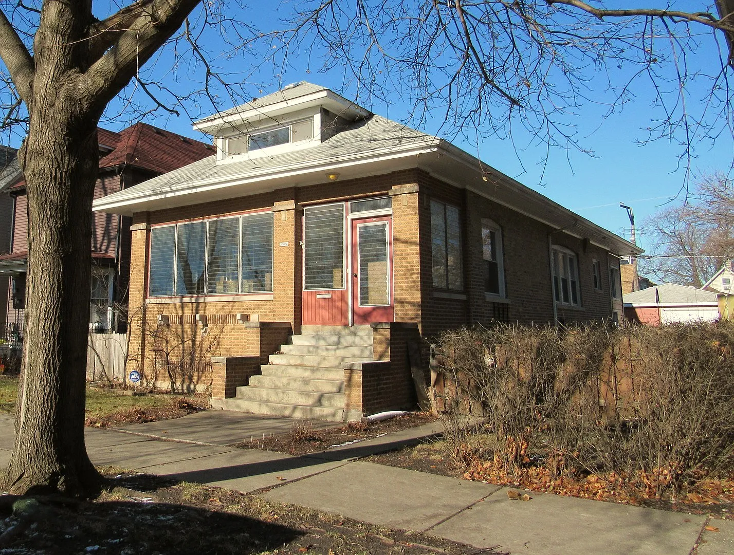 3322 W 64th St photo 1