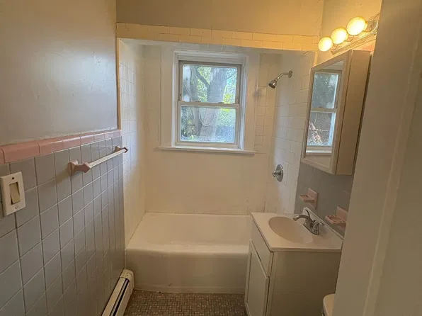 322 S 7th St, Elizabeth, NJ