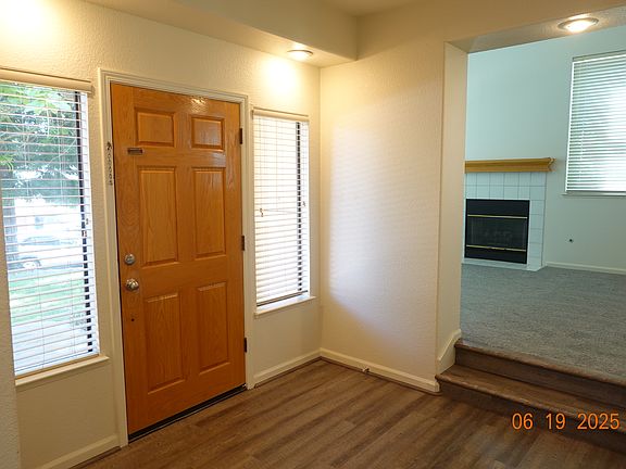 2nd image of 562 Platt Cir
