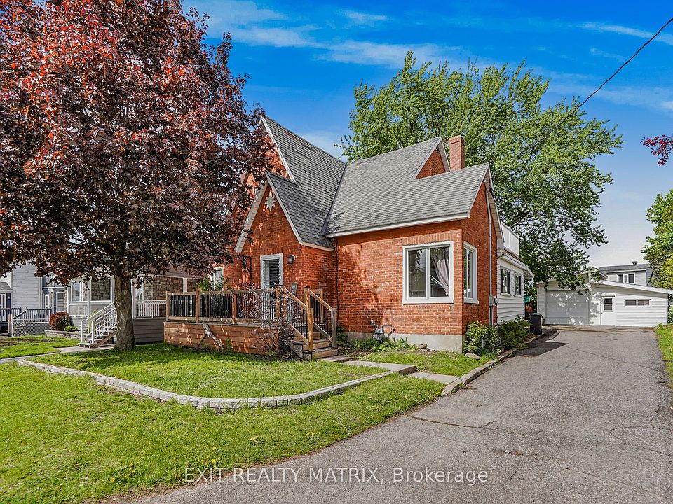 1st image of 453 Garneau St