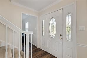 2nd image of 115 Hunters Woods Dr