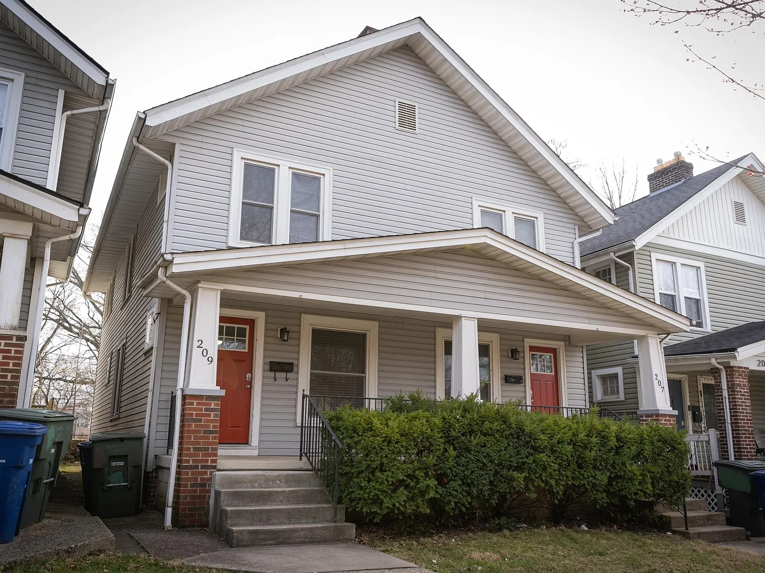 3 bed, 1432 sqft, $1,950 — Photo 1