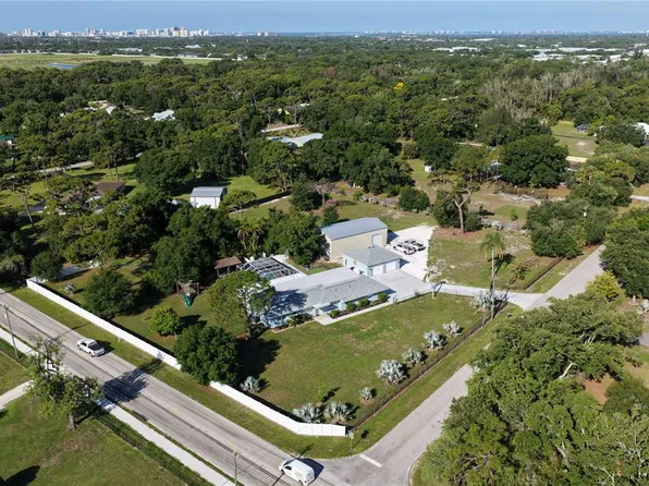 2746 53rd St, Sarasota, FL 34234