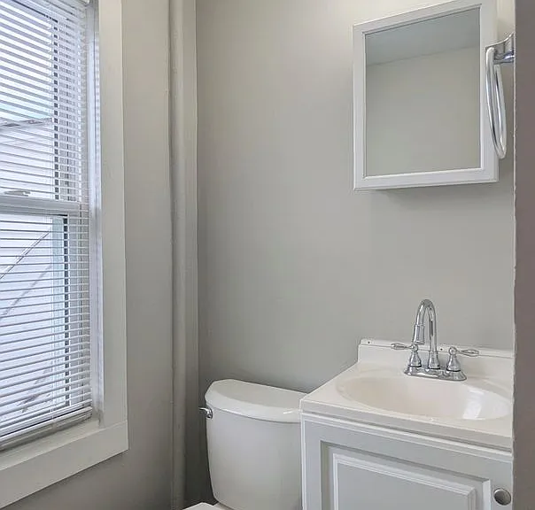14 Cedar St — Photo 12