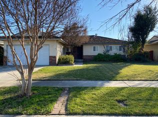 697 E Wrenwood Ave, Fresno, CA 93710