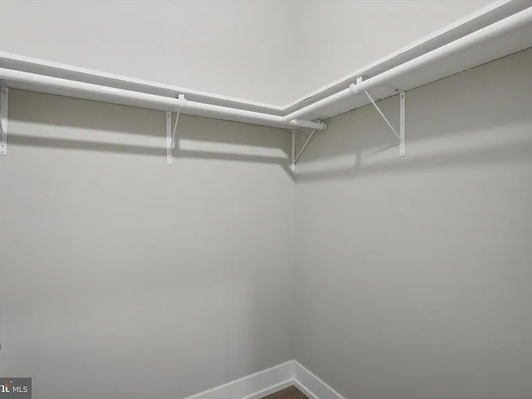 402 E Walnut Ln #3A — Photo 8