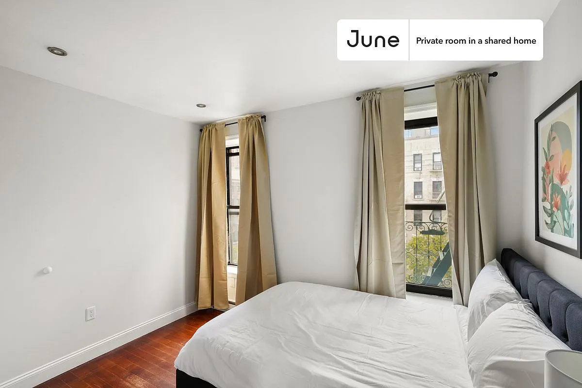 Full bedroom in 3 bed/2 bath home in Upper West Side #786 B — Photo 2